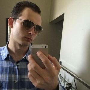 Meet your Posher, Roman